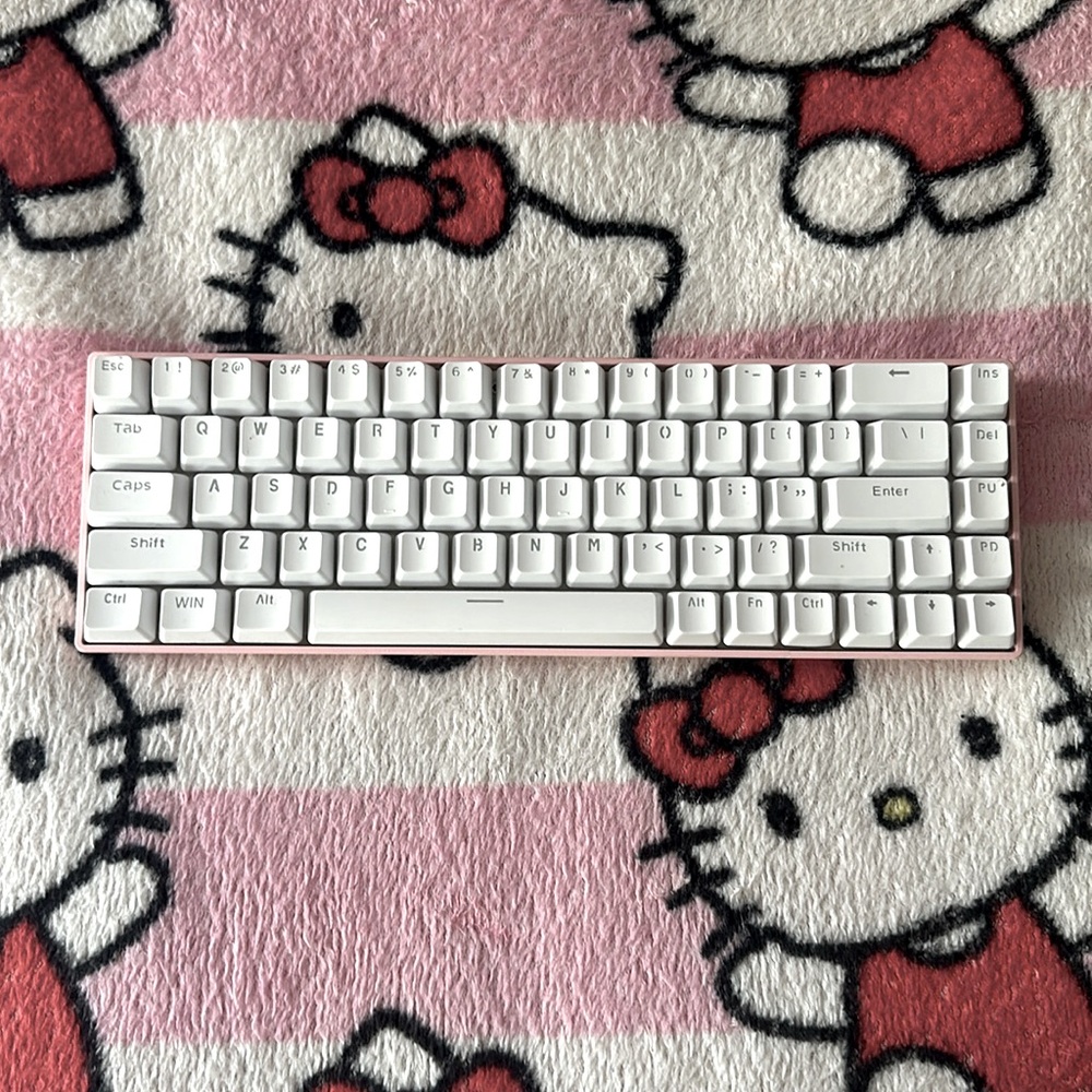 MAGEGEE Pink and White Keyboard - USB NOT INCLUDED ⚠️